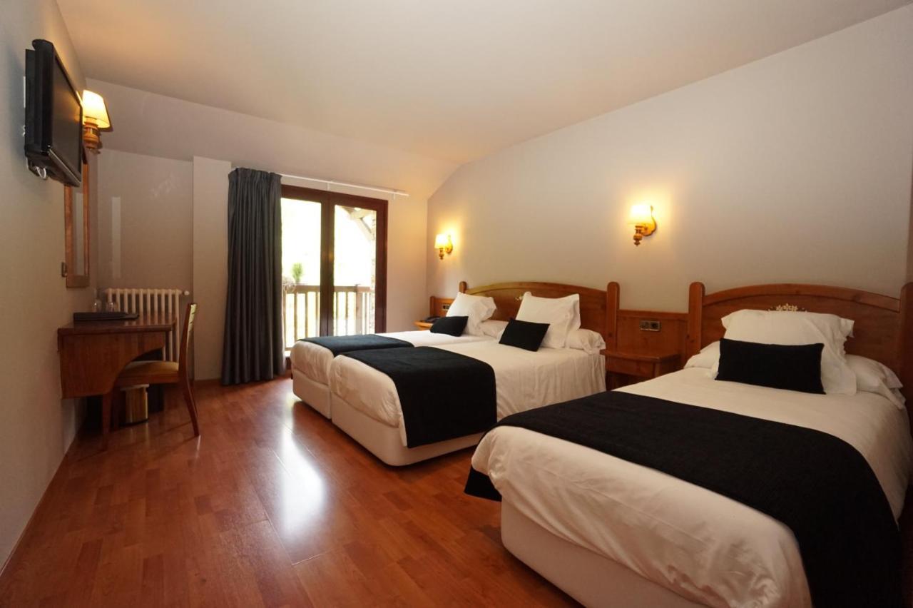 Hotel & Spa Niunit El Serrat Bagian luar foto