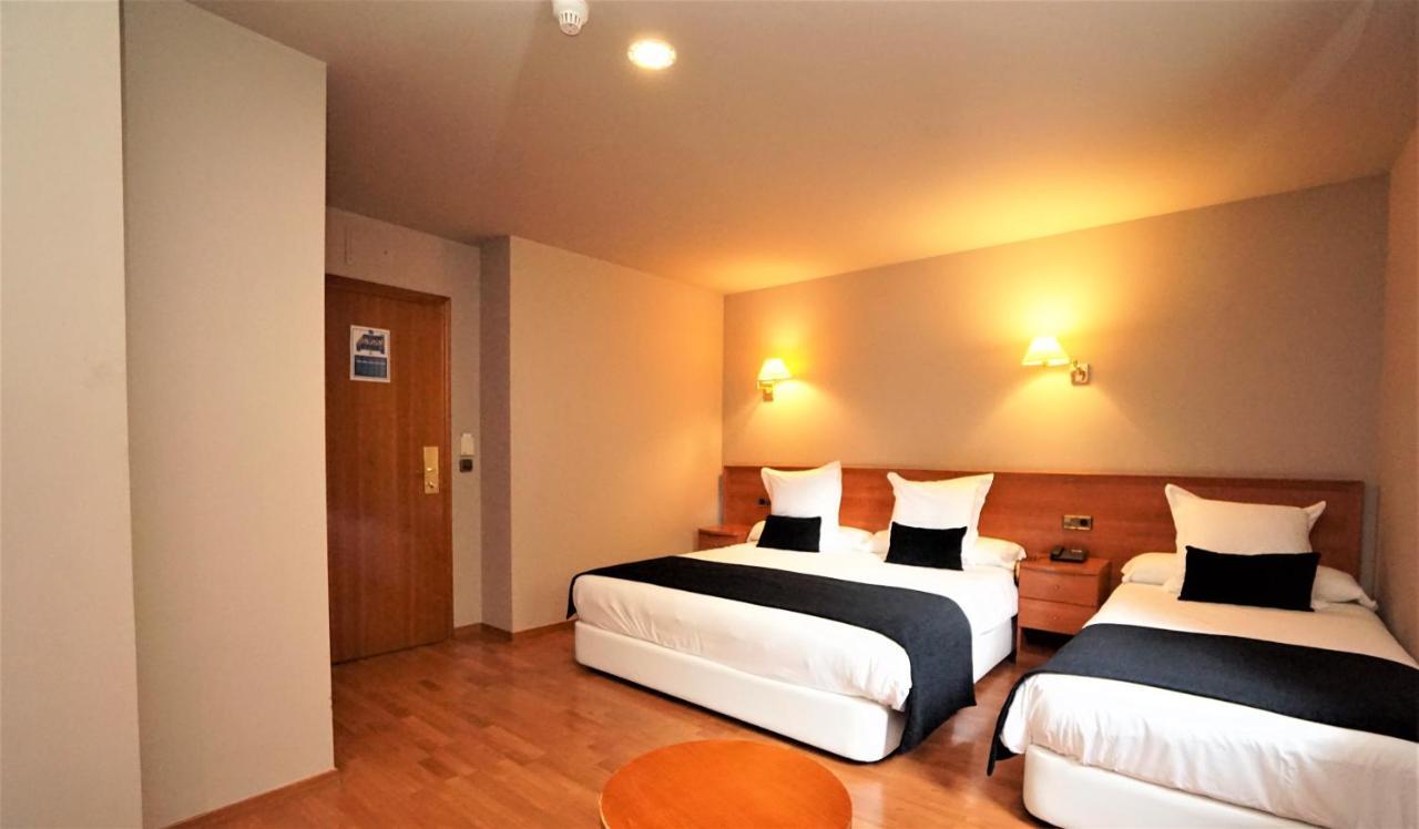 Hotel & Spa Niunit El Serrat Bagian luar foto