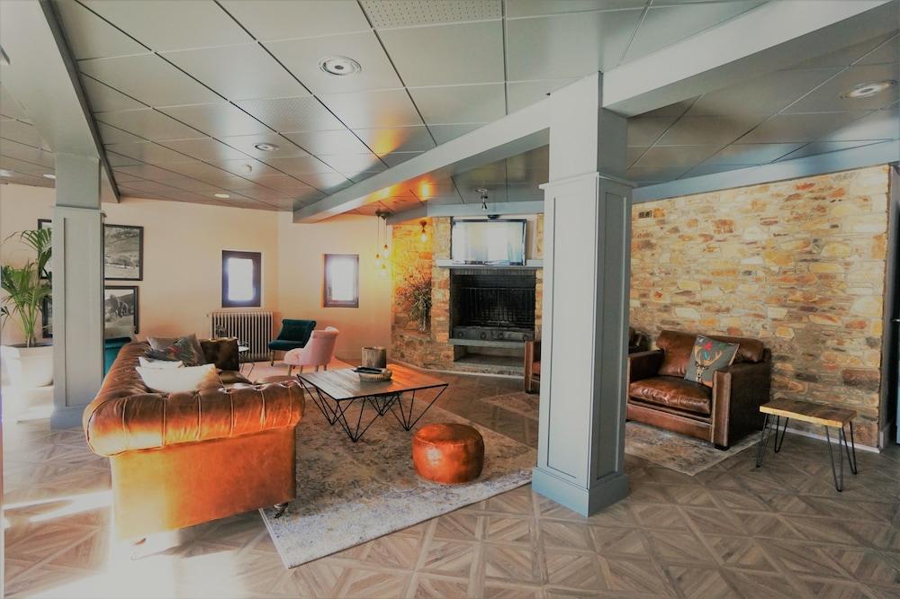 Hotel & Spa Niunit El Serrat Bagian luar foto