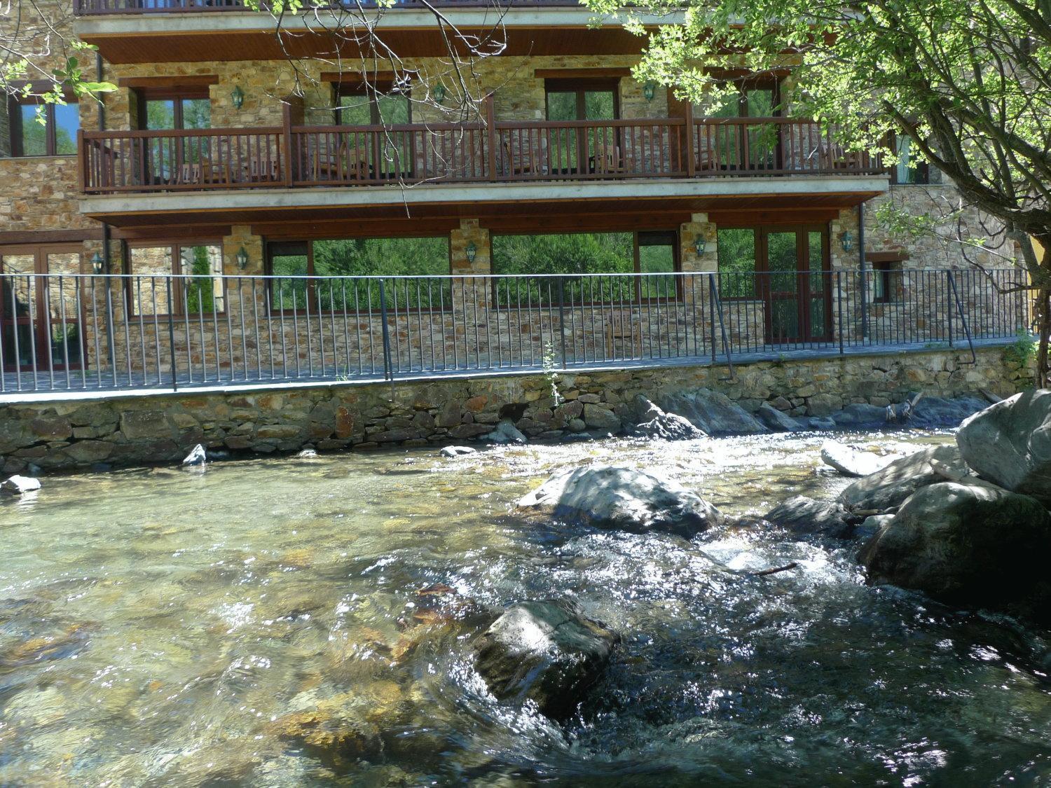 Hotel & Spa Niunit El Serrat Bagian luar foto