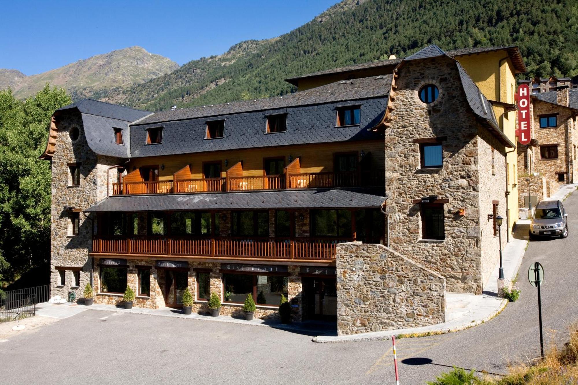 Hotel & Spa Niunit El Serrat Bagian luar foto